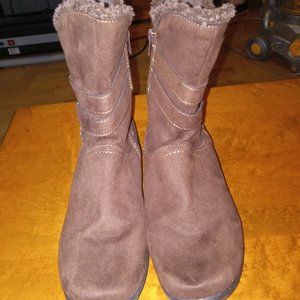 Earth Spirit Boots Brown Fur Size 8 1/2